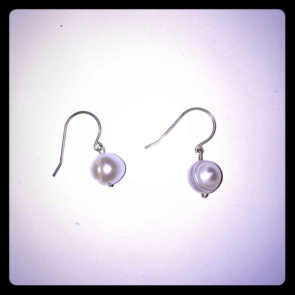 Small freshwater pearl earrings